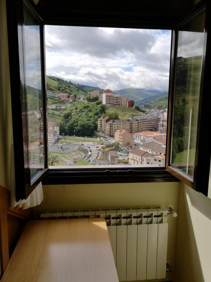 Hotel Alina Cangas De Narcea Exterior foto